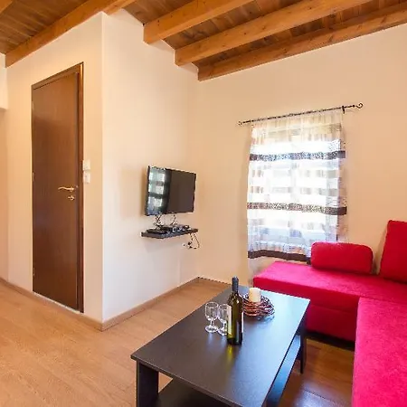 Charites Hotel